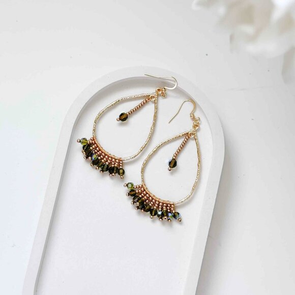 Handmade green and gold beaded crystal fringe earrings - Picture 6 of 7